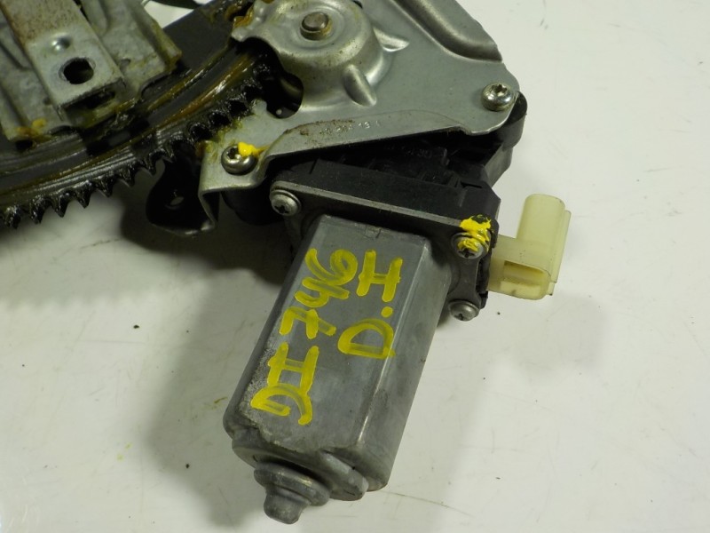 Recambio de elevalunas delantero izquierdo para nissan micra (k13) 1.2 cat referencia OEM IAM 807211HB0A 827311HB1A 