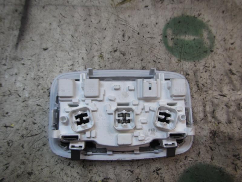 Recambio de piloto interior para peugeot 308 active referencia OEM IAM 96781443PR  