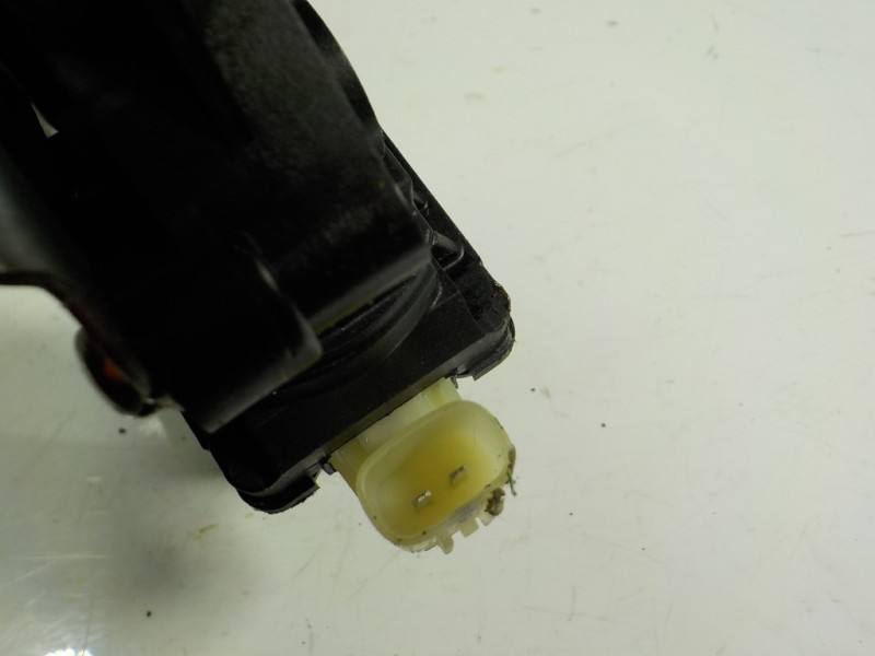 Recambio de elevalunas delantero izquierdo para nissan micra (k13) 1.2 cat referencia OEM IAM 807211HB0A 827311HB1A 