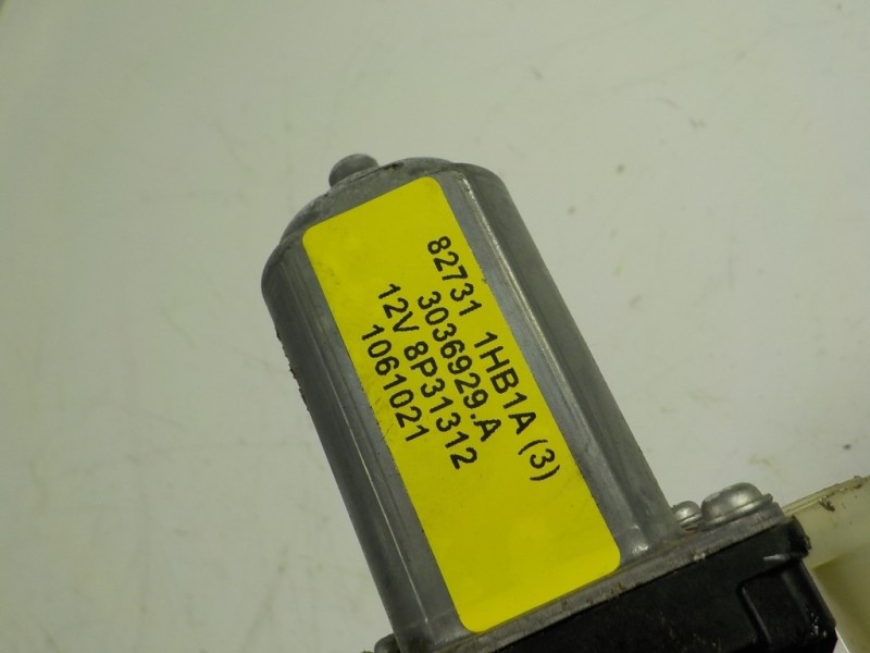 Recambio de elevalunas delantero izquierdo para nissan micra (k13) 1.2 cat referencia OEM IAM 807211HB0A 827311HB1A 