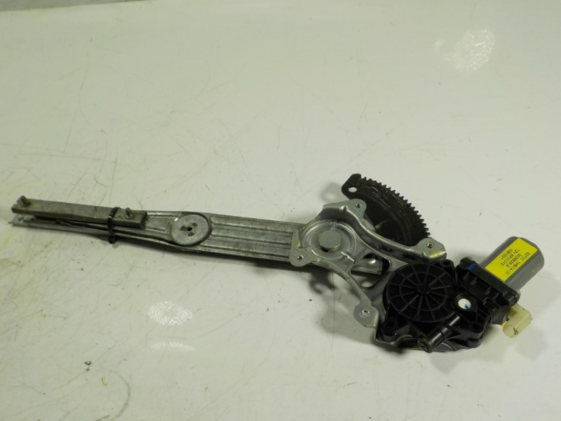 Recambio de elevalunas delantero izquierdo para nissan micra (k13) 1.2 cat referencia OEM IAM 807211HB0A 827311HB1A 