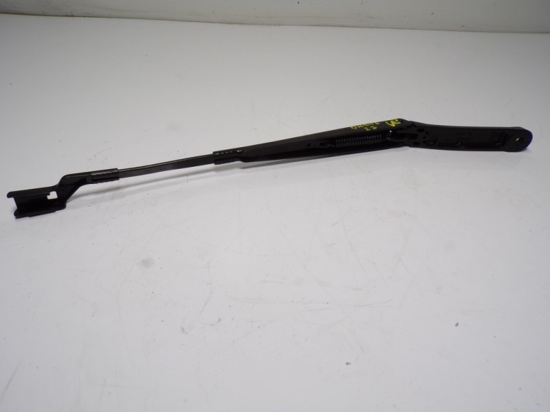 Recambio de brazo limpia delantero izquierdo para cupra formentor 1.5 tsi referencia OEM IAM 5FG955410  