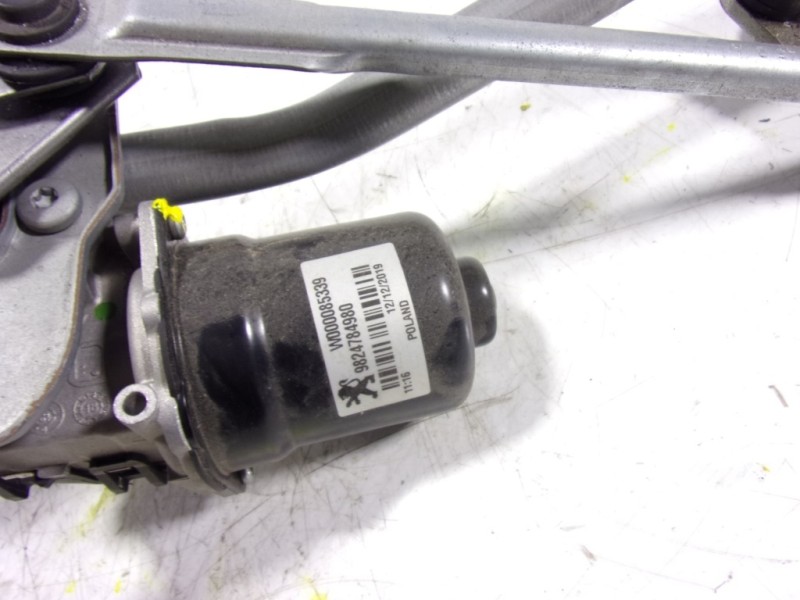 Recambio de motor limpia delantero para peugeot 208 (p2) 1.2 puretech referencia OEM IAM 9824784980 9824784980 W000096769