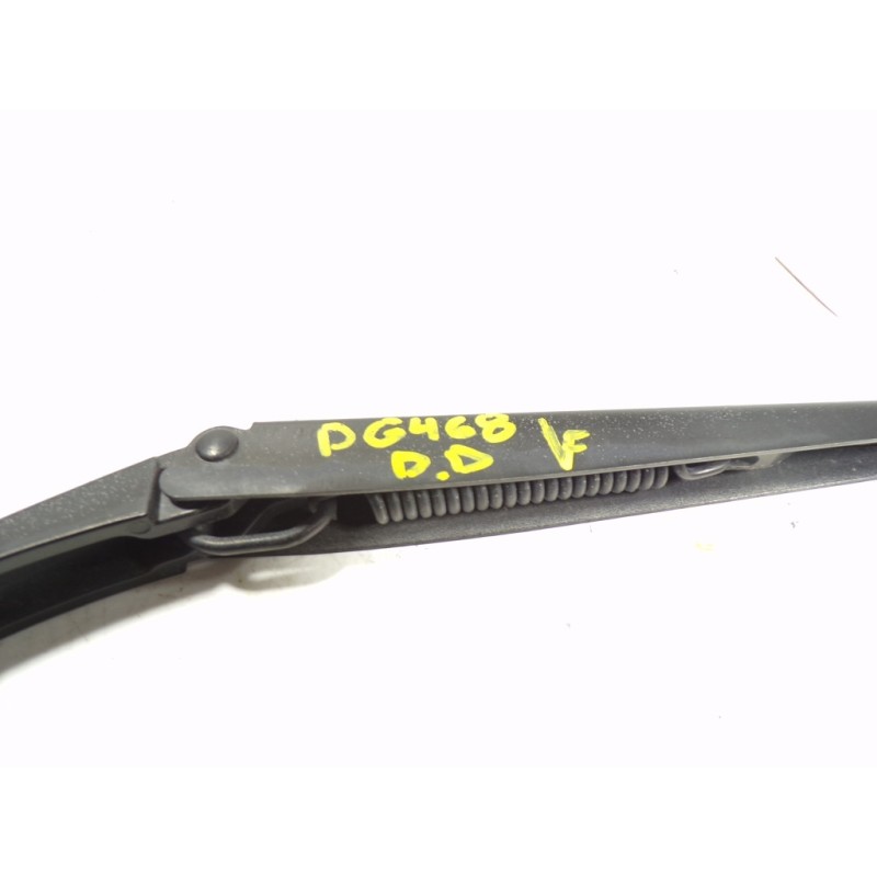 Recambio de brazo limpia delantero derecho para alfa romeo mito (145) 1.4 8v cat referencia OEM IAM 50508581  