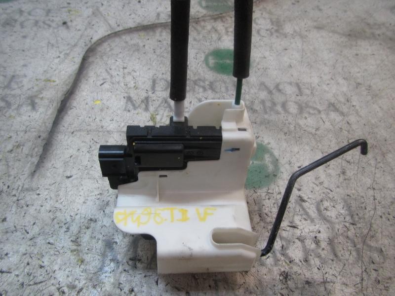 Recambio de cerradura puerta trasera izquierda para hyundai i10 1.2 cat referencia OEM IAM 81410B9020  