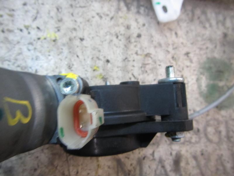 Recambio de elevalunas delantero derecho para hyundai i10 1.2 cat referencia OEM IAM 82404B4110  