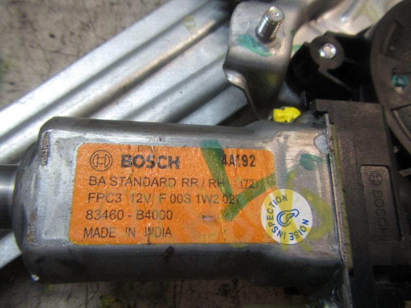 Recambio de elevalunas trasero derecho para hyundai i10 1.2 cat referencia OEM IAM 83404B9010  