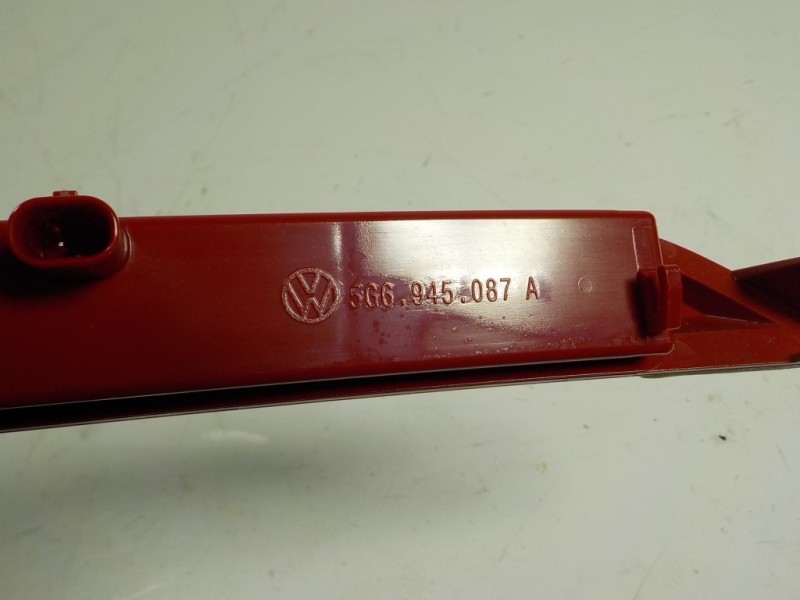 Recambio de piloto trasero central para volkswagen golf vii lim. (bq1) gti referencia OEM IAM  5G6945087A 