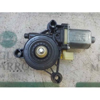 MOTOR ELEVALUNAS DELANTERO IZQUIERDO 5Q0959801B 5Q0959801B 0130822717