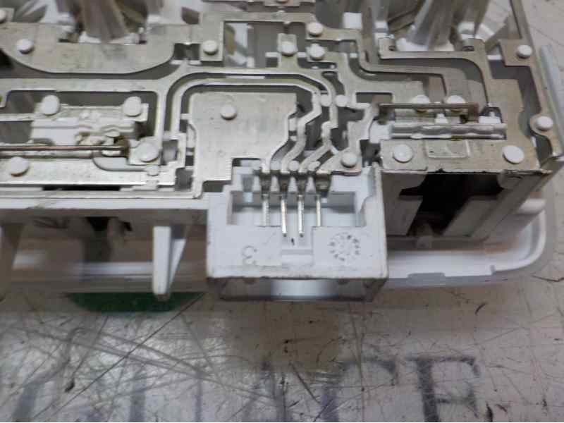 Recambio de piloto interior para renault megane iii berlina 5 p authentique referencia OEM IAM 264300008R  