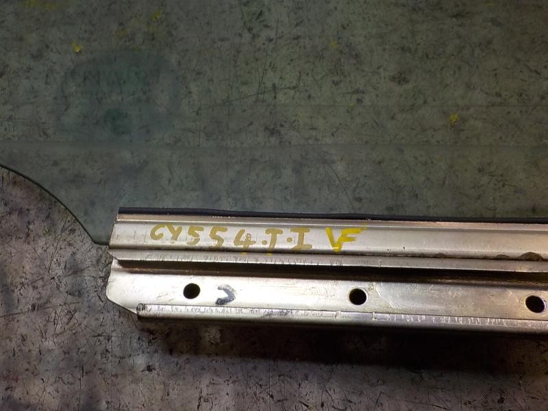 Recambio de cristal puerta trasero izquierdo para toyota auris 2.0 d-4d cat referencia OEM IAM 6810402200  