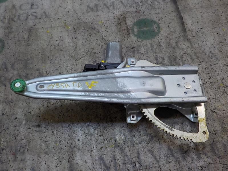 Recambio de elevalunas trasero derecho para toyota auris 2.0 d-4d cat referencia OEM IAM 6983002240  