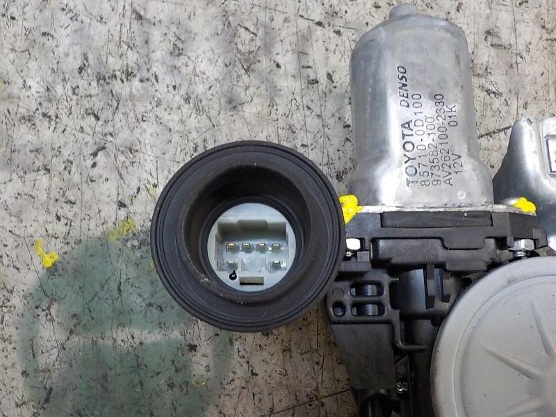 Recambio de elevalunas trasero izquierdo para toyota auris 2.0 d-4d cat referencia OEM IAM 6984002240  