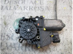 Recambio de motor elevalunas delantero derecho para audi a4 berlina (b5) 1.9 tdi referencia OEM IAM   