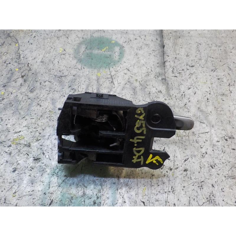 Recambio de maneta interior delantera izquierda para toyota auris 2.0 d-4d cat referencia OEM IAM 6920602120B1  