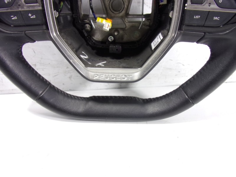 Recambio de volante para peugeot 208 (p2) 1.2 puretech referencia OEM IAM 98255044ZD  