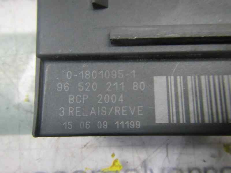 Recambio de caja precalentamiento para peugeot partner kombi 1.6 16v hdi cat referencia OEM IAM   