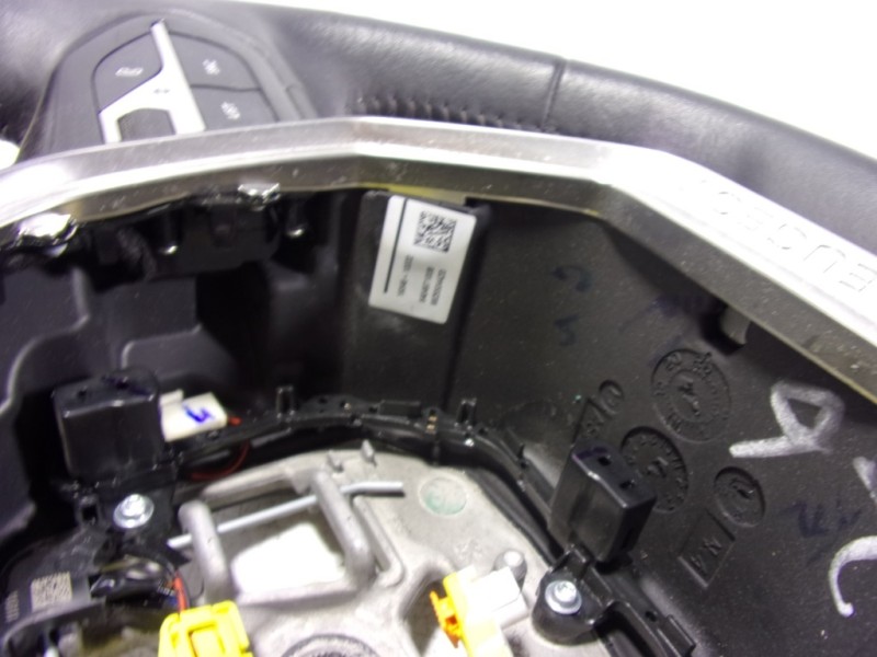 Recambio de volante para peugeot 208 (p2) 1.2 puretech referencia OEM IAM 98255044ZD  