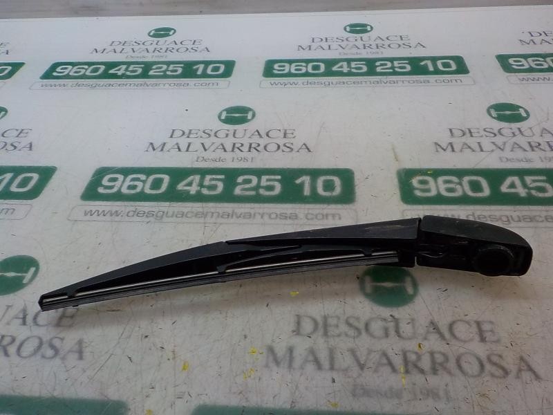 Recambio de brazo limpia trasero para toyota rav 4 2.0 d-4d cat referencia OEM IAM 8524142090  