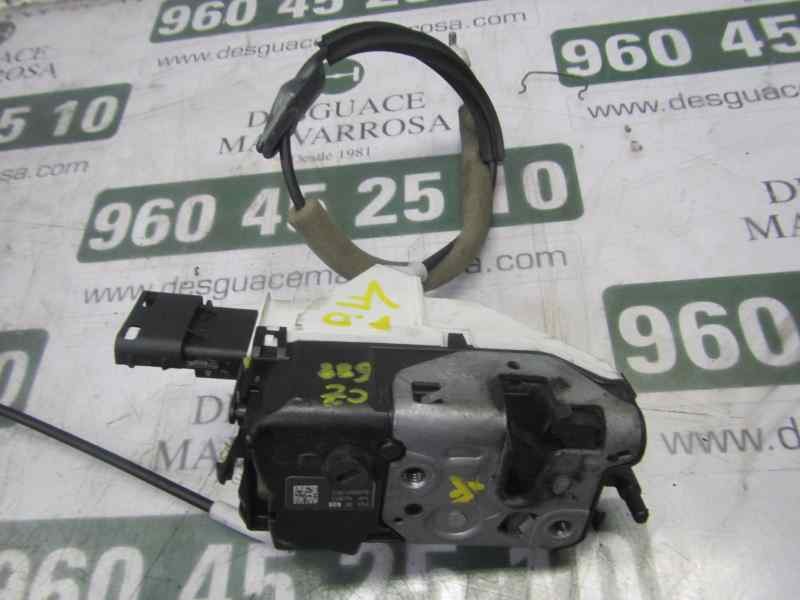 Recambio de cerradura puerta delantera derecha para peugeot partner kombi 1.6 16v hdi cat referencia OEM IAM   