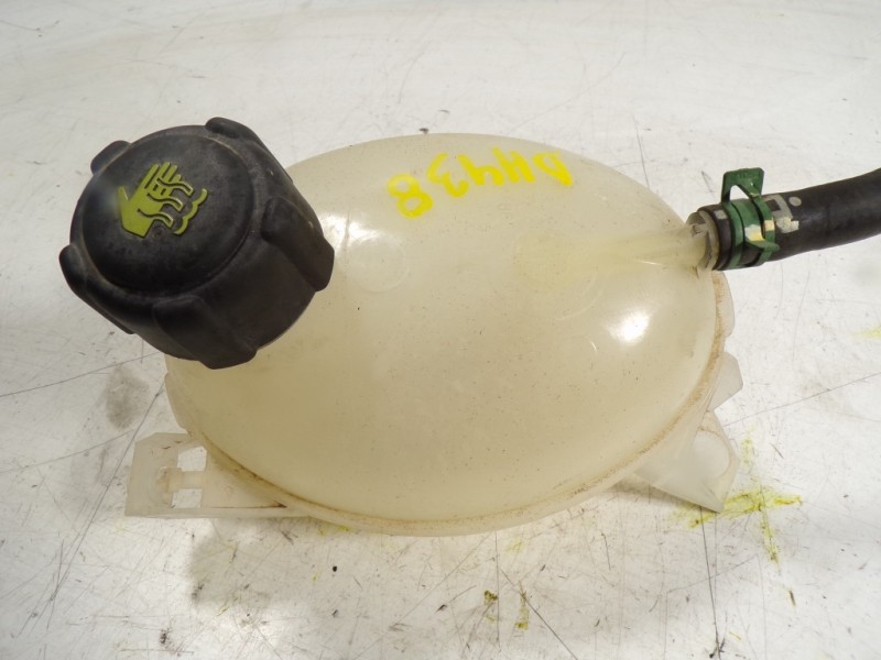 Recambio de deposito expansion para dacia dokker express 1.6 16v 110 referencia OEM IAM 217104354R  