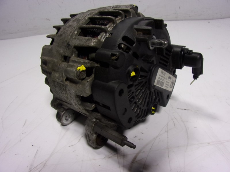 Recambio de alternador para volkswagen t6 transporter 2.0 tdi referencia OEM IAM 03L903023L 03L903023L 