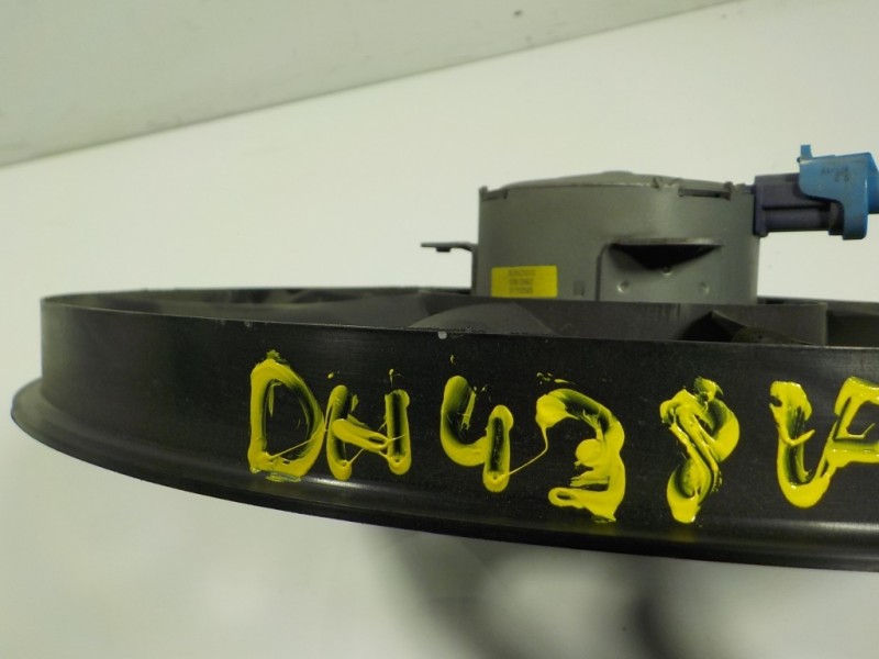 Recambio de electroventilador para dacia dokker express 1.6 16v 110 referencia OEM IAM 214819521R  