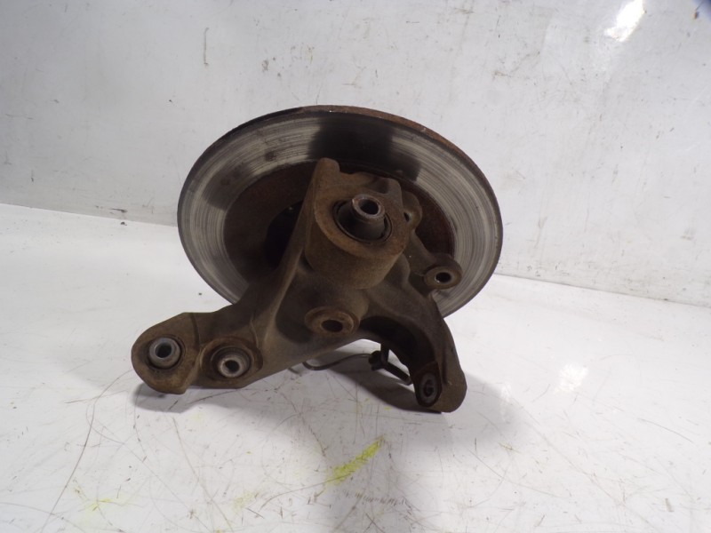 Recambio de mangueta trasera izquierda para renault latitude 2.0 dci diesel fap referencia OEM IAM 432023635R  