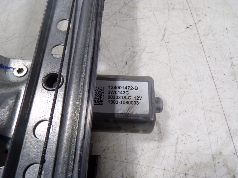 Recambio de elevalunas delantero izquierdo para dacia dokker express 1.6 16v 110 referencia OEM IAM 807213915R 128001472B 128001