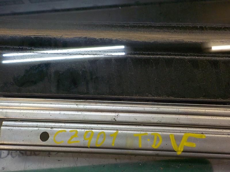 Recambio de cristal puerta trasero derecho para toyota rav 4 2.0 d-4d cat referencia OEM IAM 6811342150  