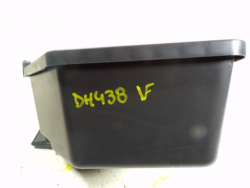 Recambio de guantera para dacia dokker express 1.6 16v 110 referencia OEM IAM 685008298R  