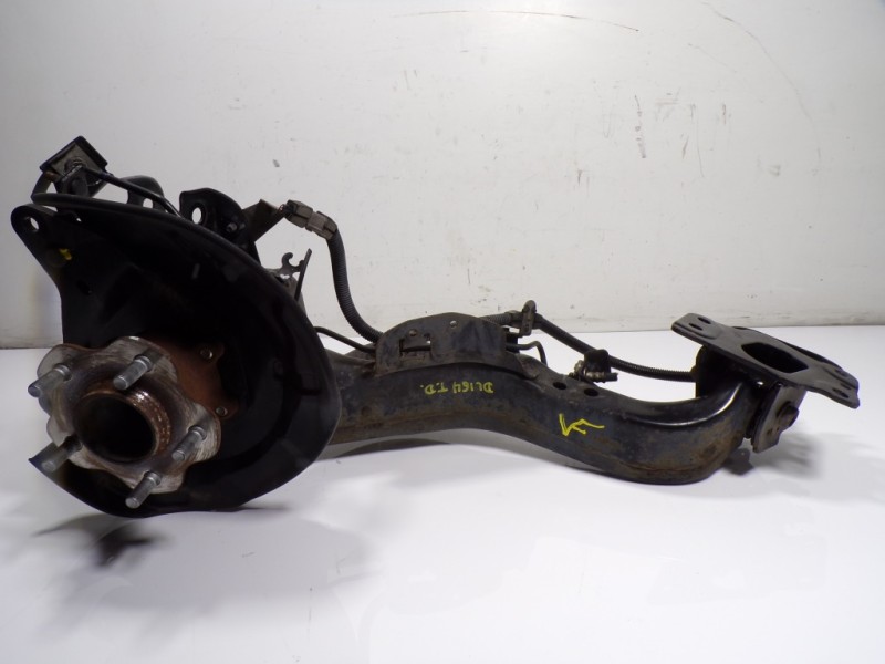 Recambio de mangueta trasera derecha para nissan x-trail (t32) acenta referencia OEM IAM 555014CA0C  432024CE0A