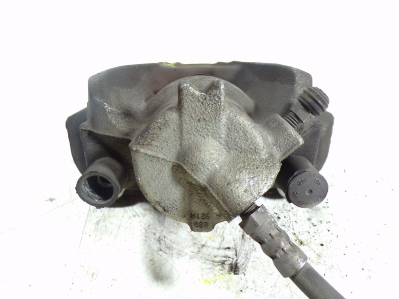 Recambio de pinza freno delantera derecha para dacia dokker express 1.6 16v 110 referencia OEM IAM 410018218R  