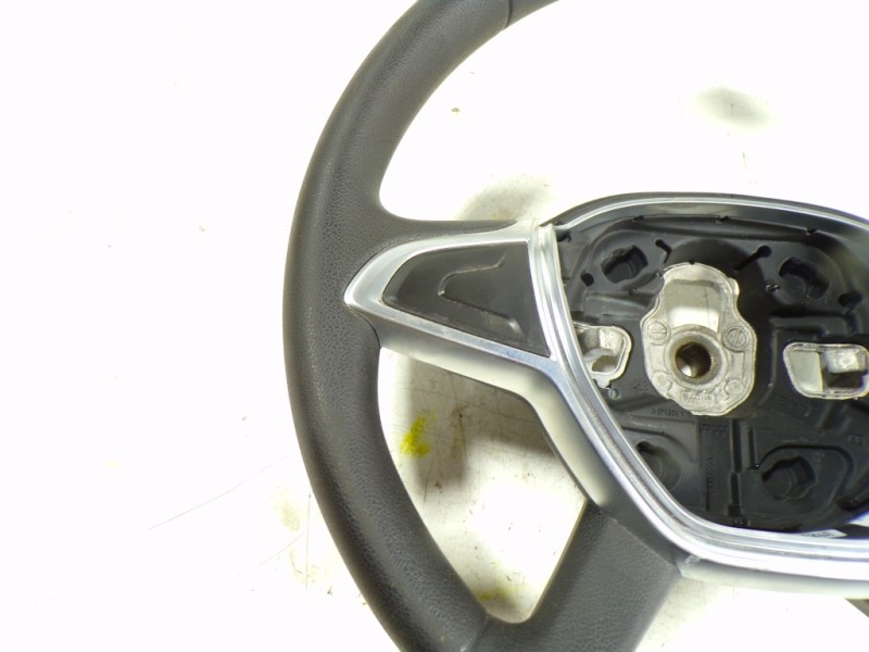 Recambio de volante para dacia dokker express 1.6 16v 110 referencia OEM IAM 484001085R  