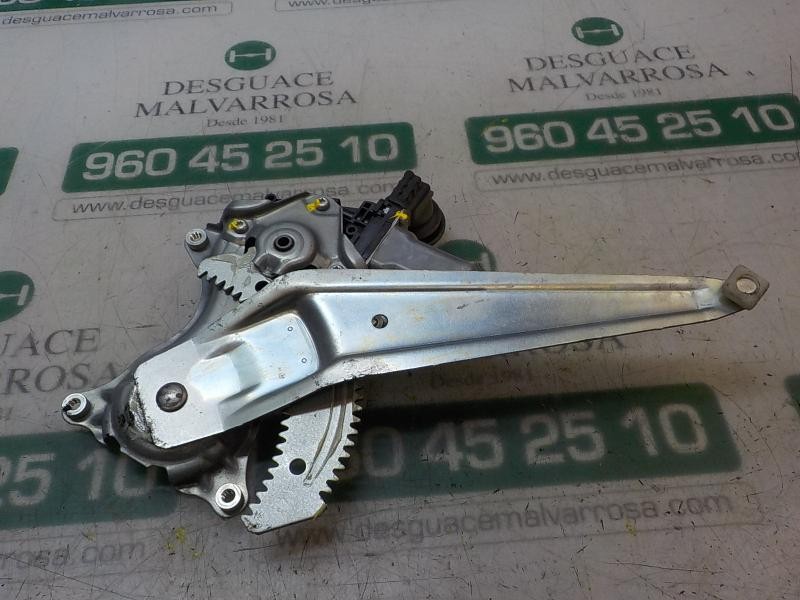 Recambio de elevalunas trasero derecho para toyota rav 4 2.0 d-4d cat referencia OEM IAM 6980342050  