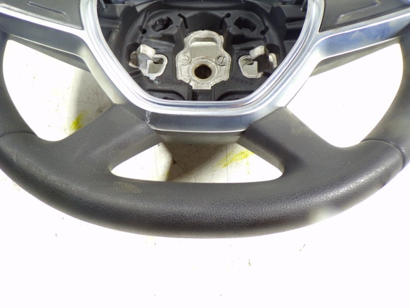 Recambio de volante para dacia dokker express 1.6 16v 110 referencia OEM IAM 484001085R  