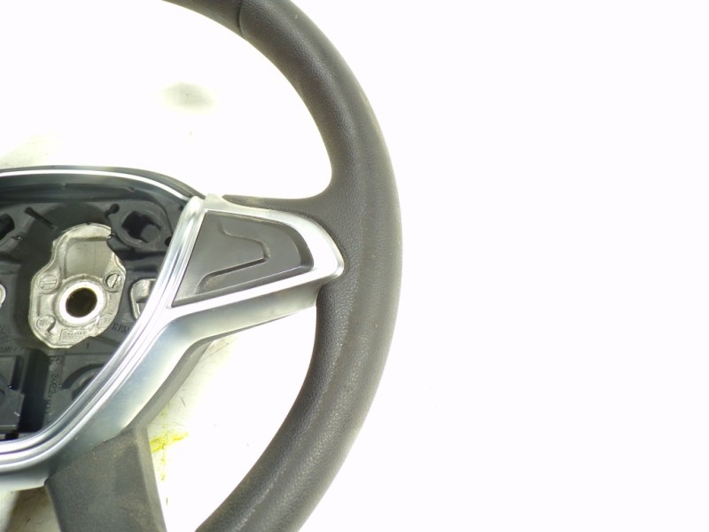 Recambio de volante para dacia dokker express 1.6 16v 110 referencia OEM IAM 484001085R  