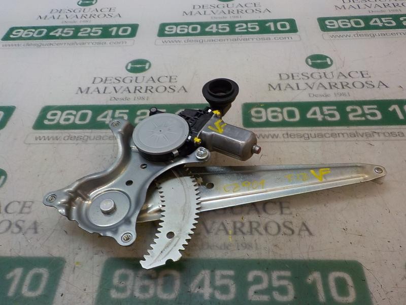 Recambio de elevalunas trasero izquierdo para toyota rav 4 2.0 d-4d cat referencia OEM IAM 6980442050  