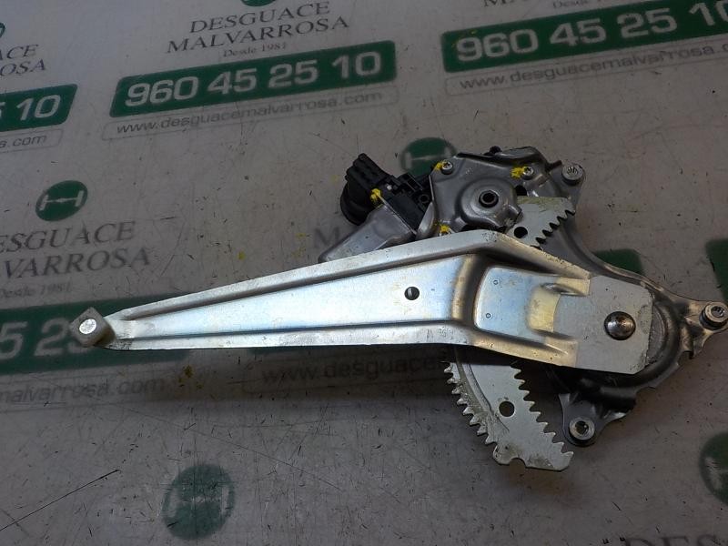 Recambio de elevalunas trasero izquierdo para toyota rav 4 2.0 d-4d cat referencia OEM IAM 6980442050  