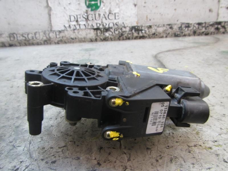 Recambio de motor elevalunas delantero derecho para audi a4 berlina (b5) 1.8 t referencia OEM IAM   