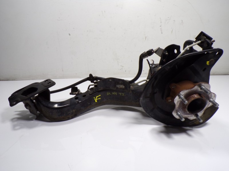 Recambio de mangueta trasera izquierda para nissan x-trail (t32) acenta referencia OEM IAM 555024CA0C  432024CE0A