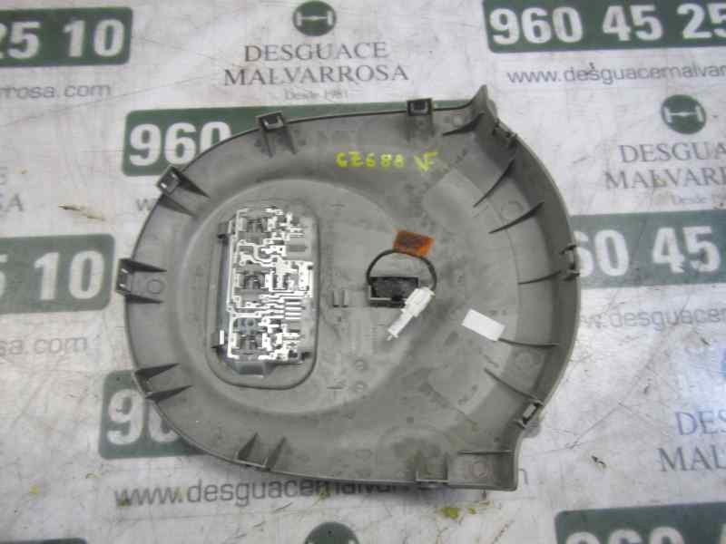 Recambio de piloto interior para peugeot partner kombi 1.6 16v hdi cat referencia OEM IAM   