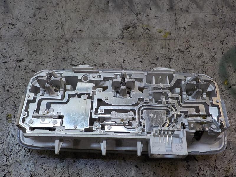 Recambio de piloto interior para renault scenic iii 1.5 dci diesel fap referencia OEM IAM 264300008R  