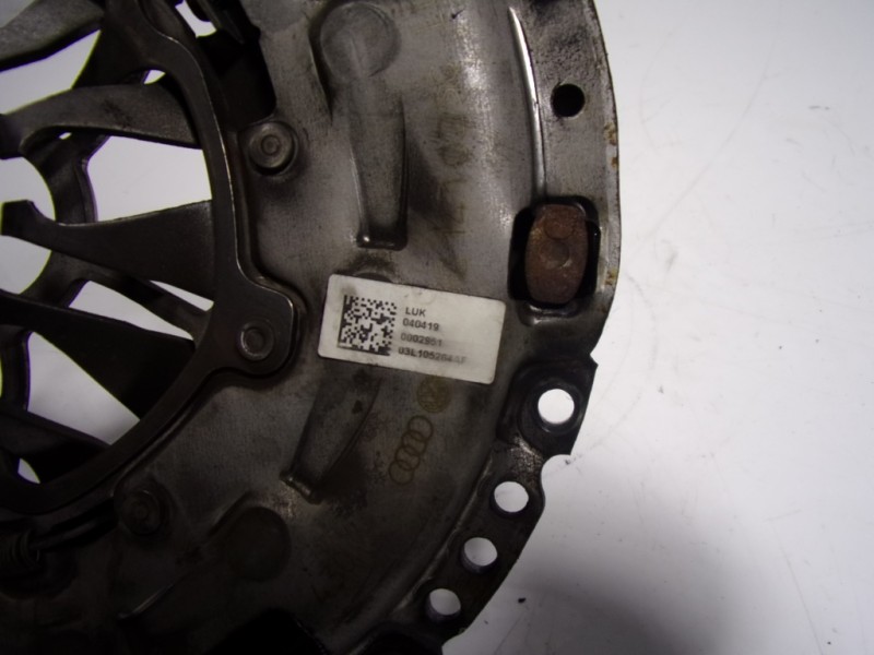 Recambio de kit embrague para volkswagen t6 transporter 2.0 tdi referencia OEM IAM 03L141015N 03L141031L 