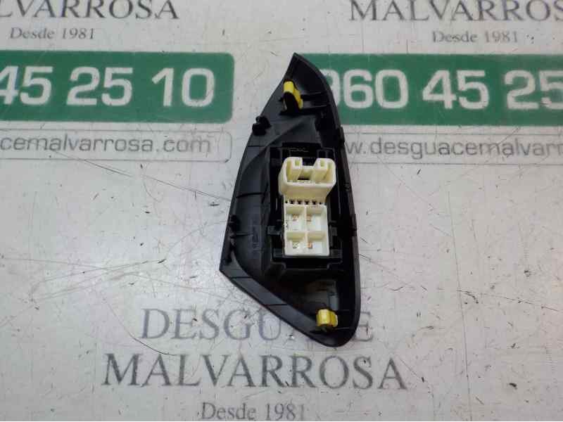 Recambio de mando elevalunas delantero derecho para toyota aygo 1.0 vvti referencia OEM IAM 848100D030  