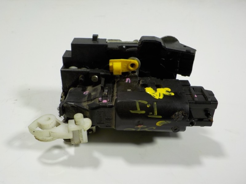 Recambio de cerradura puerta trasera izquierda para dacia lodgy 1.2 16v tce cat referencia OEM IAM 825032860R  