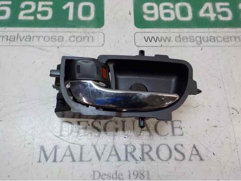 Recambio de maneta interior delantera izquierda para toyota aygo 1.0 vvti referencia OEM IAM 692060D281B0  