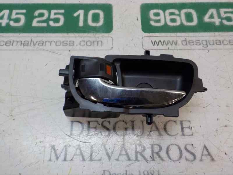 Recambio de maneta interior trasera izquierda para toyota aygo 1.0 vvti referencia OEM IAM 692060D281B0  