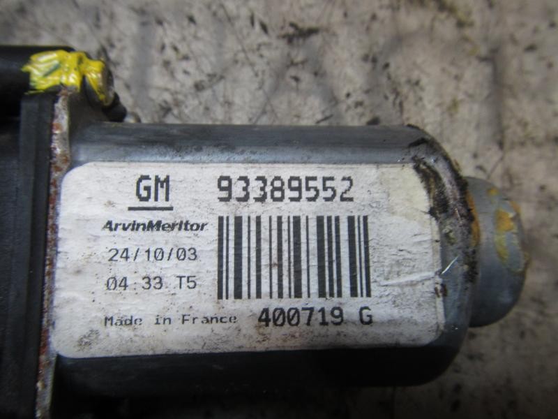 Recambio de motor elevalunas delantero derecho para opel meriva cosmo referencia OEM IAM   