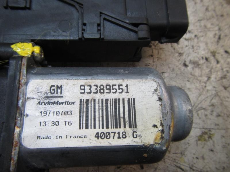Recambio de motor elevalunas delantero izquierdo para opel meriva cosmo referencia OEM IAM   